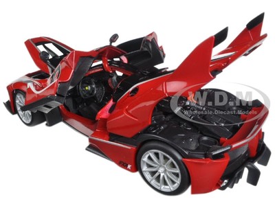 FERRARI FXX-K #10 RED 1:18 DIECAST MODEL CAR BY BBURAGO 16010 | eBay