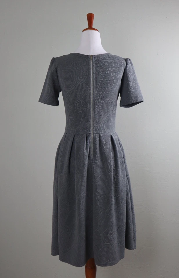 LULAROE текстурированный пейсли выбитый эластичной плиссированные Амелия платье размер маленький - Изображение 4 из 4