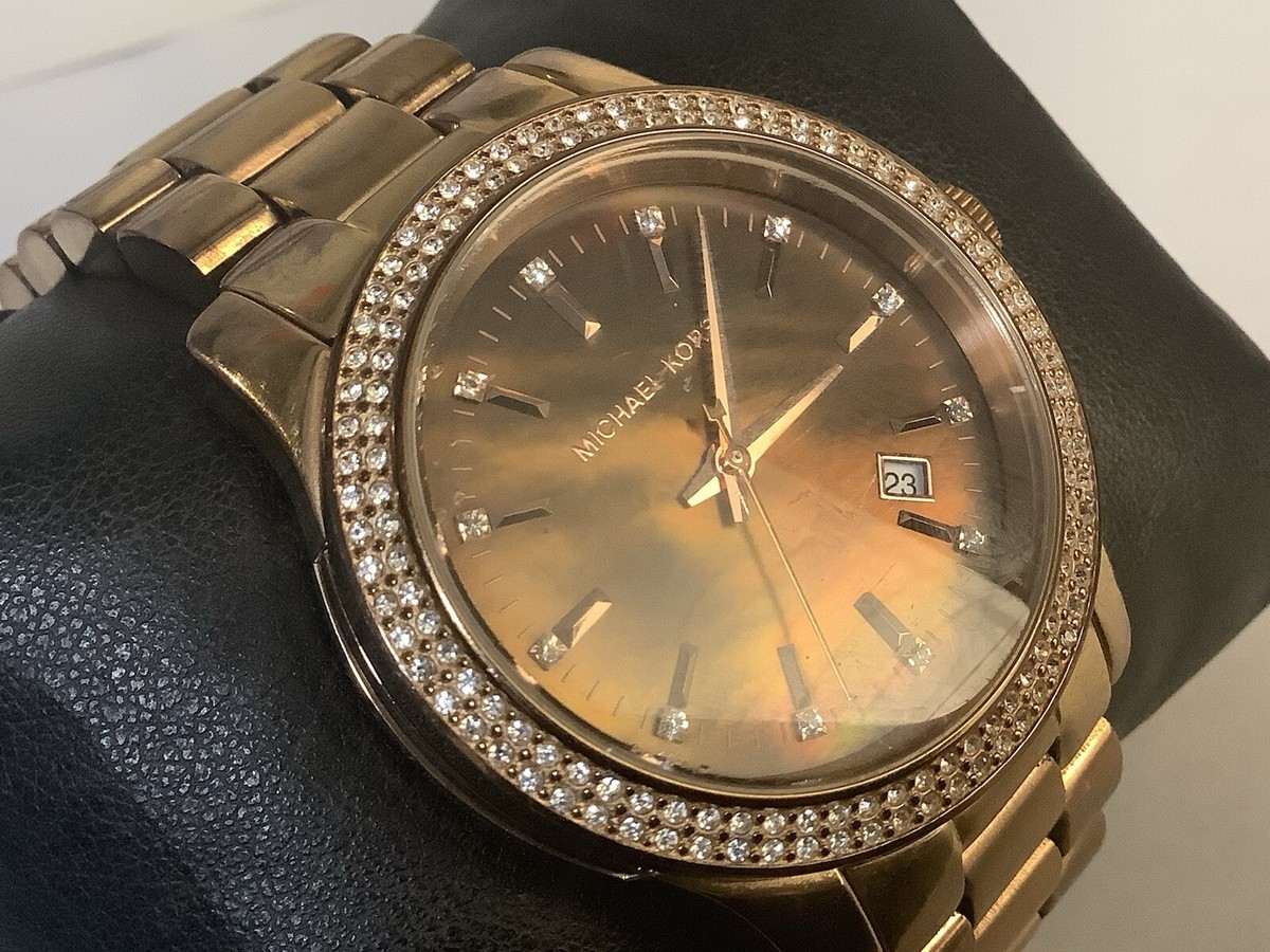 Michael Kors Gold Tone Mother Of Pearl Dial Elegant MK5494  display picture 1