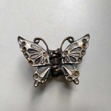 Vintage style metal butterfly hair clip.