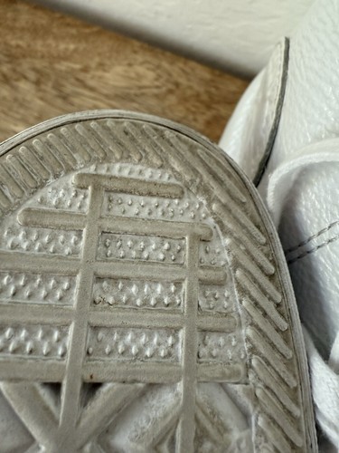 Converse Chuck Taylor All Star Hi White Leather Iridescent Unisex 9.5 ,M-557950C - Picture 15 of 16
