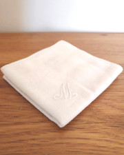 Vintage Damen "M" Kalligraphie bestickt wei&szlig; Baumwolle Taschentuch sehr guter Zustand