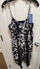 NWT Womens Size Small Simply Vera Vera Wang Floral Print Dress