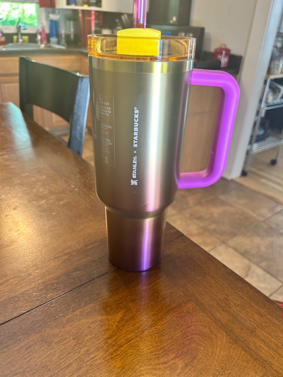 STANLEY＋STARBUCKS\r
スタンレー+スターバックス Stanley X Starbucks Limited Pink Cherry Blossom 40oz Tumbler