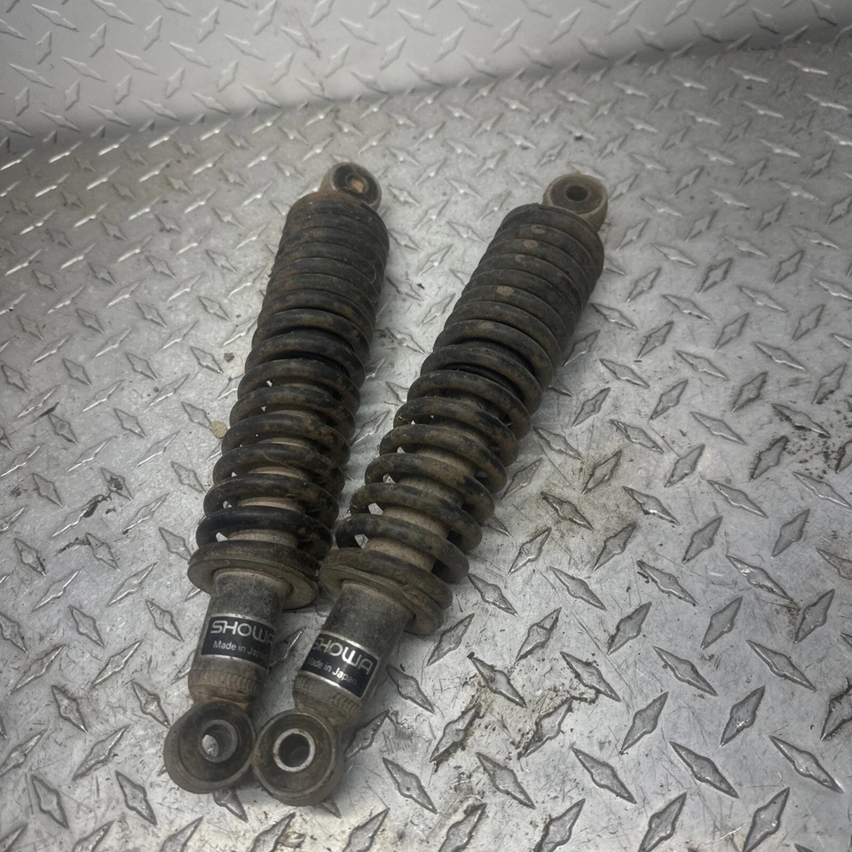 Amortiguadores delanteros derecho izquierdo 88-02 Kawasaki Bayou 220 03-11 250 OEM Foto 2 de 3