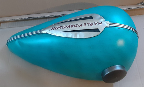 Harley-Davidson Scale Metal Art Model Turquoise Blue Retro Gas Tank