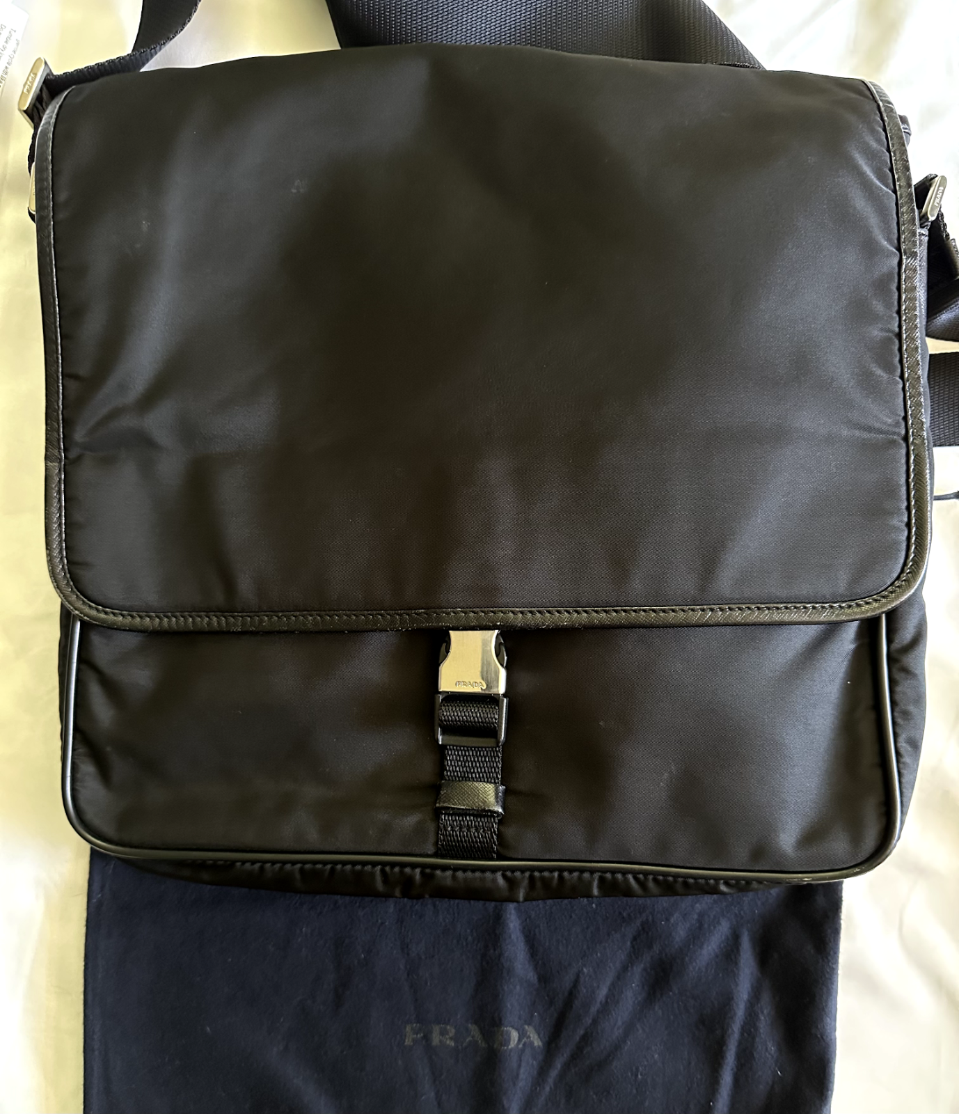 Vintage PRADA Black Nylon Tessuto Medium Crossbody Messenger Bag V166 Made in Italy