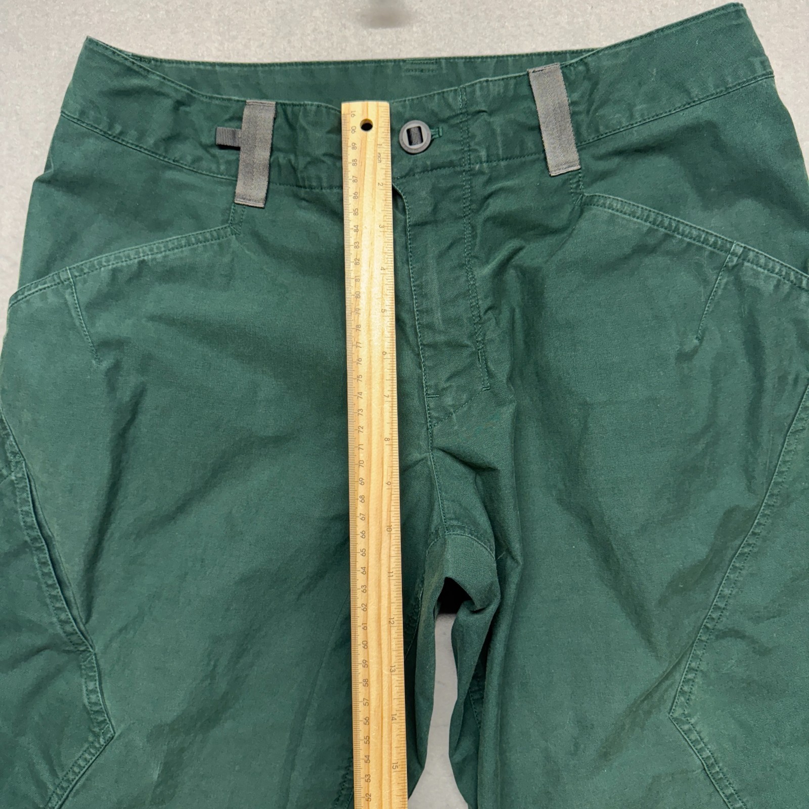 Patagonia Pants Mens 34 Green Straight Leg Organic Cotton Faded Worn Wear