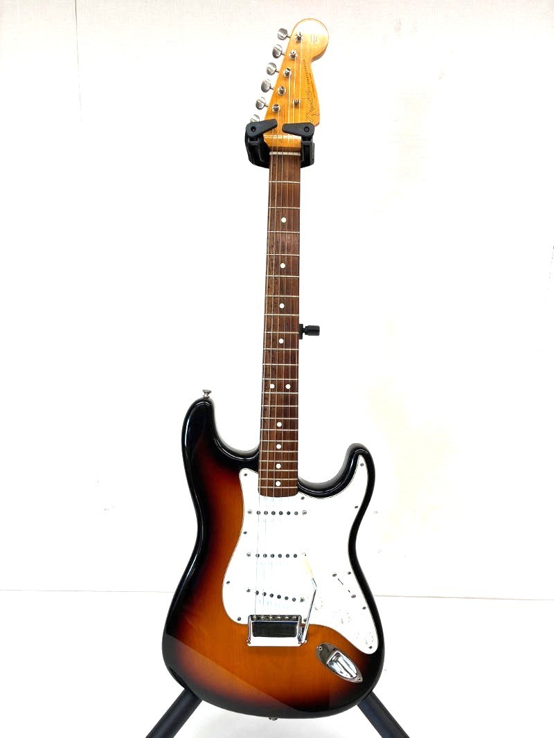 Fender 40TH Anniversary American Vintage 62 Stratocaster Used Electric Guitar