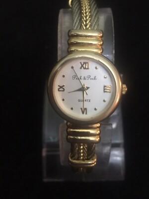 peck &peck watchBangle ladies Beautiful Design Face, Tutone Design Lovely Band.