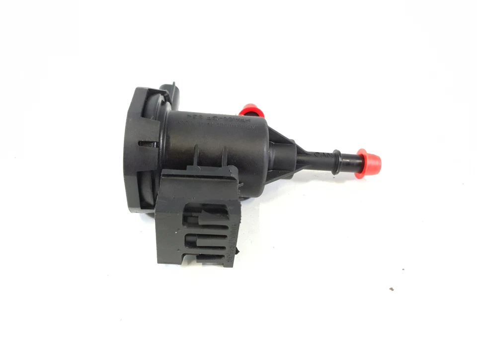 Mercedes-Benz GL-Class GL 450 4MATIC X166 2013 Vakuum Magnetventil A0014760532 - Изображение 3 из 4