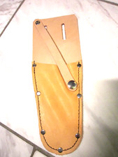 Messertasche  beige mit Druckknopf-Sicherung, echt Leder