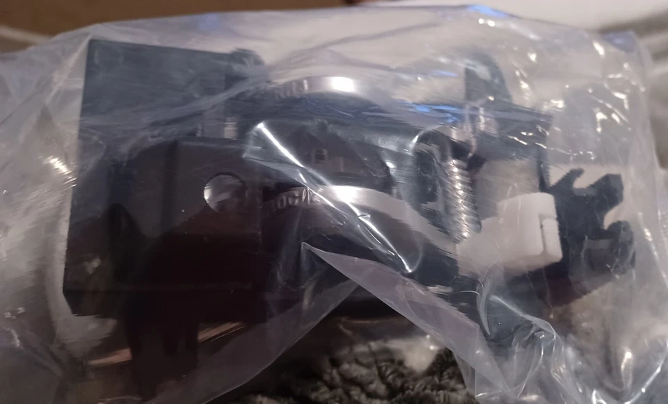 09-21 Nissan 350z-370z OEM interior Door Handle- Right Side - Image 2 of 4