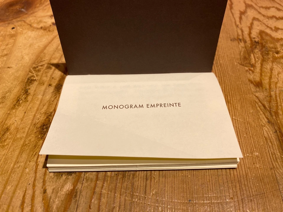 Used - Booklet LOUIS VUITTON Brochure - Monogram Empreinte - 9 X 6 Cm - Image 4 of 4