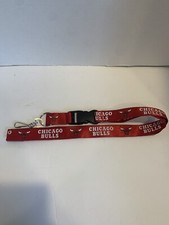 Chicago Bulls NBA Lanyard EUC Red Detachable Key Ring Hook  Loop closure