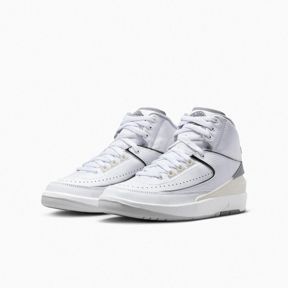 Nike Air Jordan 2 Retro AJ2 Men / Women / GS Kids Casual Nike Air Jordan 2 Retro AJ2 Men / Women / GS Kids Casual
