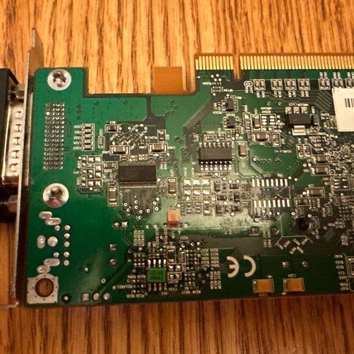 Tarjeta de gráficos de video E-G012-04-2903 ATI Radeon X300 128 MB PCI Express - Imagen 7 de 7