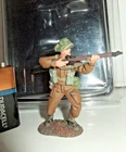 Britains 17906 WW2 British Infantry Stands to fire Rifle, in 54mm