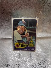 Topps 1965 Tony Oliva Minnesota Twins #340 Baseball Card All-Star Rookie. rookie card picture