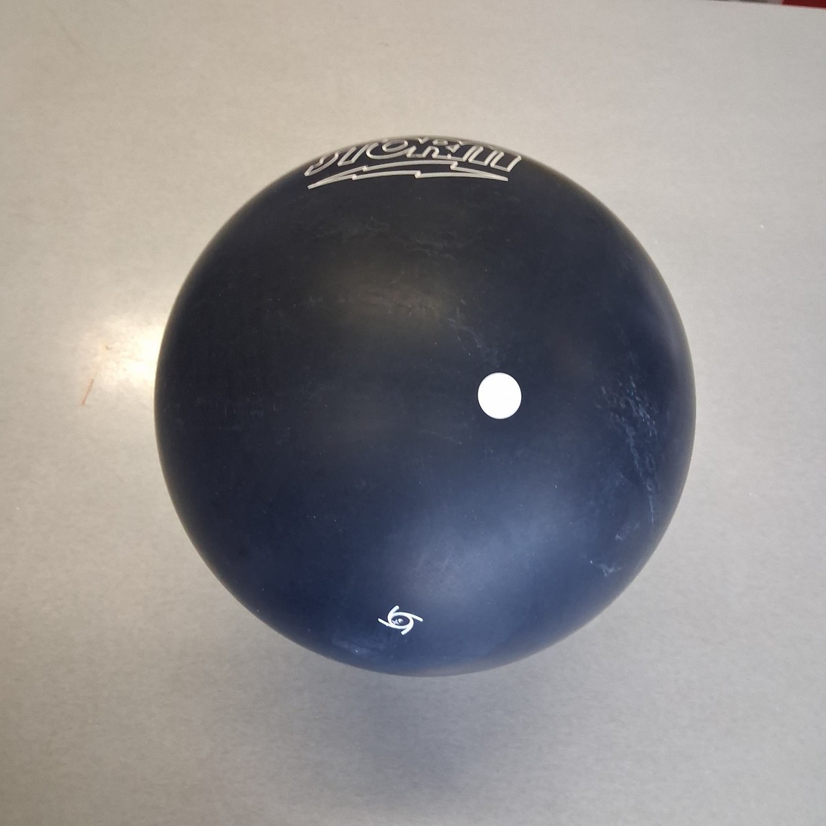 Storm Level bowling ball 15 LB. 1ST QUALITY MIDWEIGHT new in box