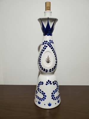 Clase Azul Reposado Hand Painted Blue & White 750ml EMPTY Tequila Bottle NO TOP