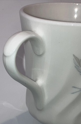 Corning Milk Glass Pastel Floral Pattern Tea Coffee Cup Mug White Swirl Set Of 4 - Picture 8 of 11