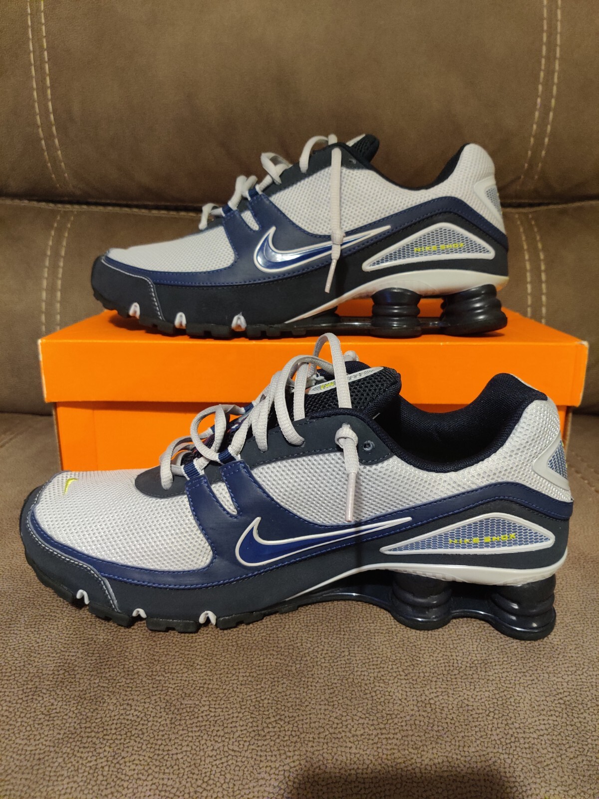 Nike Shox Turbo V+ BNIB UK Size 10 image 5