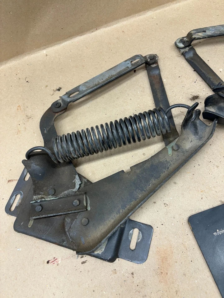 1981 86 1987 DODGE D100 D150 RAMCHARGER D350 W100 W150 HOOD HINGE HINGES SET PAI - Image 2 of 4