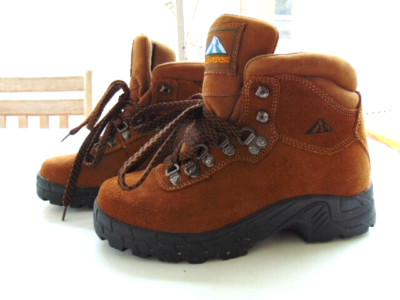 Mt. Everest Summer 5 4027923 Hiking Boot, Hers: 6 1/2, His: 4 1/2