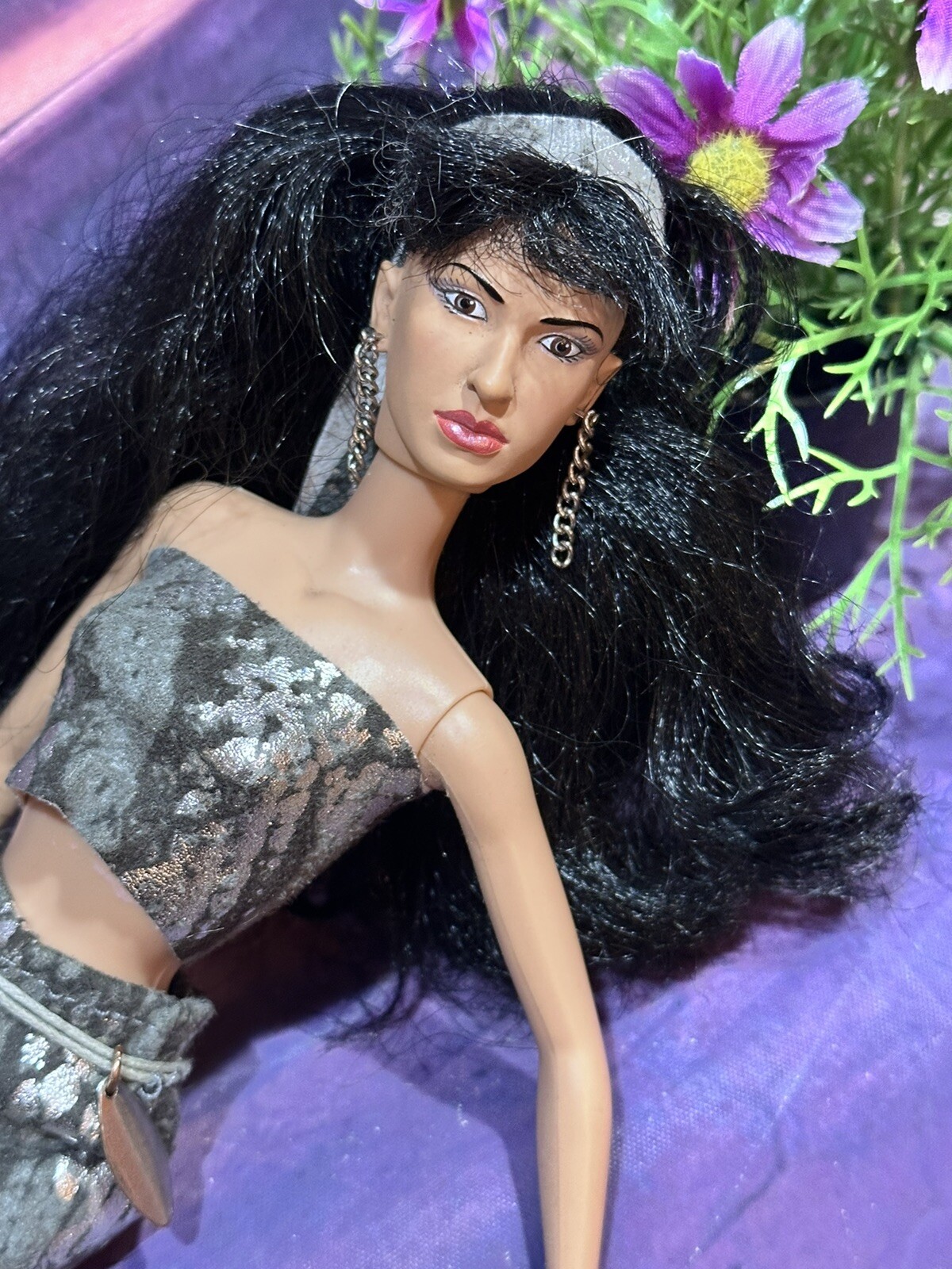 Selena Quintanilla Vive Barbie Type collectible fashion Doll ~Q