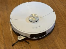 Roborock S8 MaxV Ultra (S82SUV Robot Only) Only 16Hr Excellent New Condition
