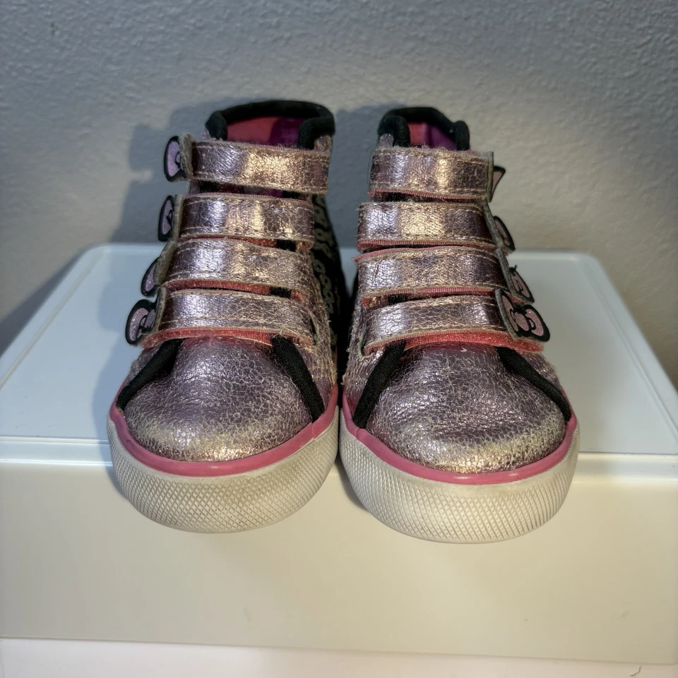 Tenis de moda Hello Kitty bebé niño metálico rosa y negro talla 5 Foto 4 de 4