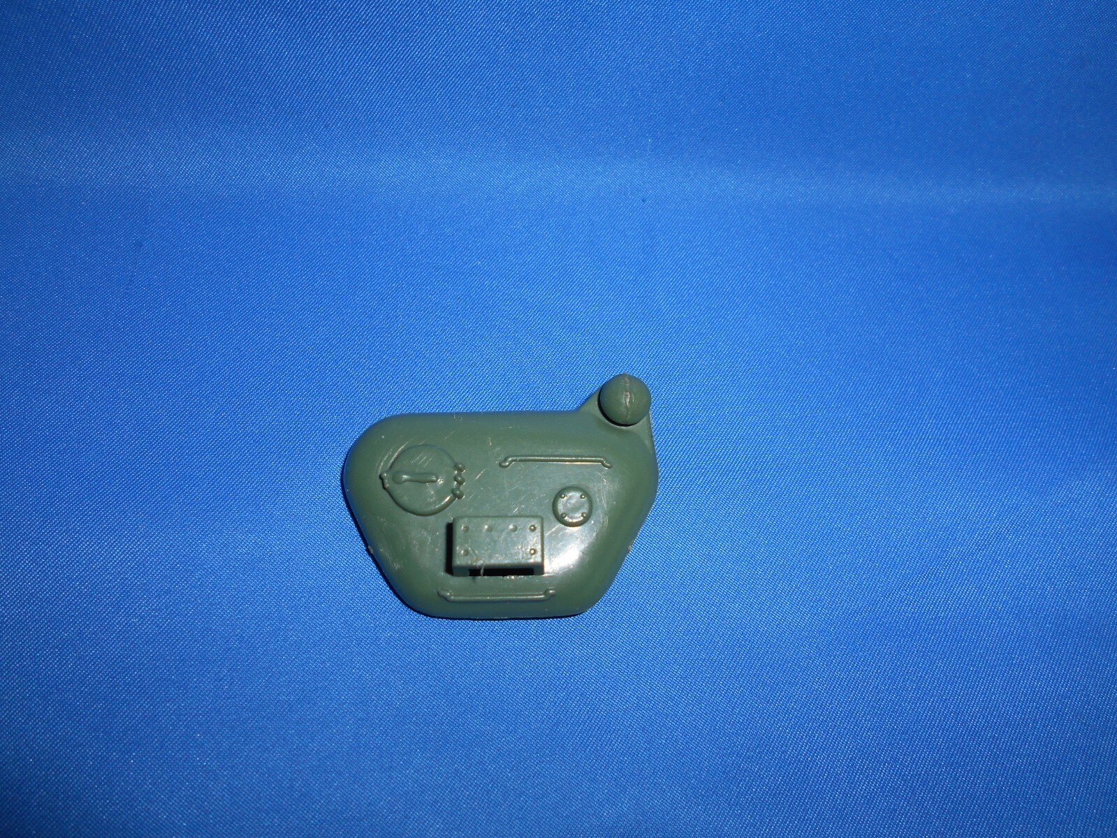 1984 GI JOE ARAH SLUGGER HATCH COVER + PIN PART ACCESSORY