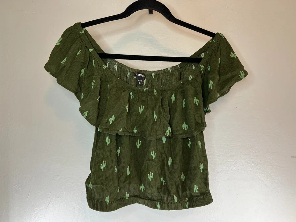 Express Top Women's Sz S Crop Top Green Ruffle Girlie Feminine Romance Beachy - Image 4 of 4