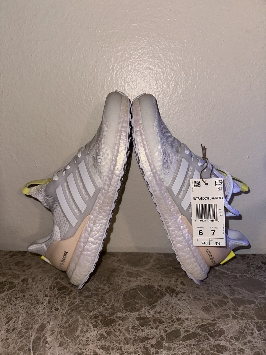 【High & Low】 Mens Adidas Ultraboost 5.0 DNA Running Shoe / White Yellow