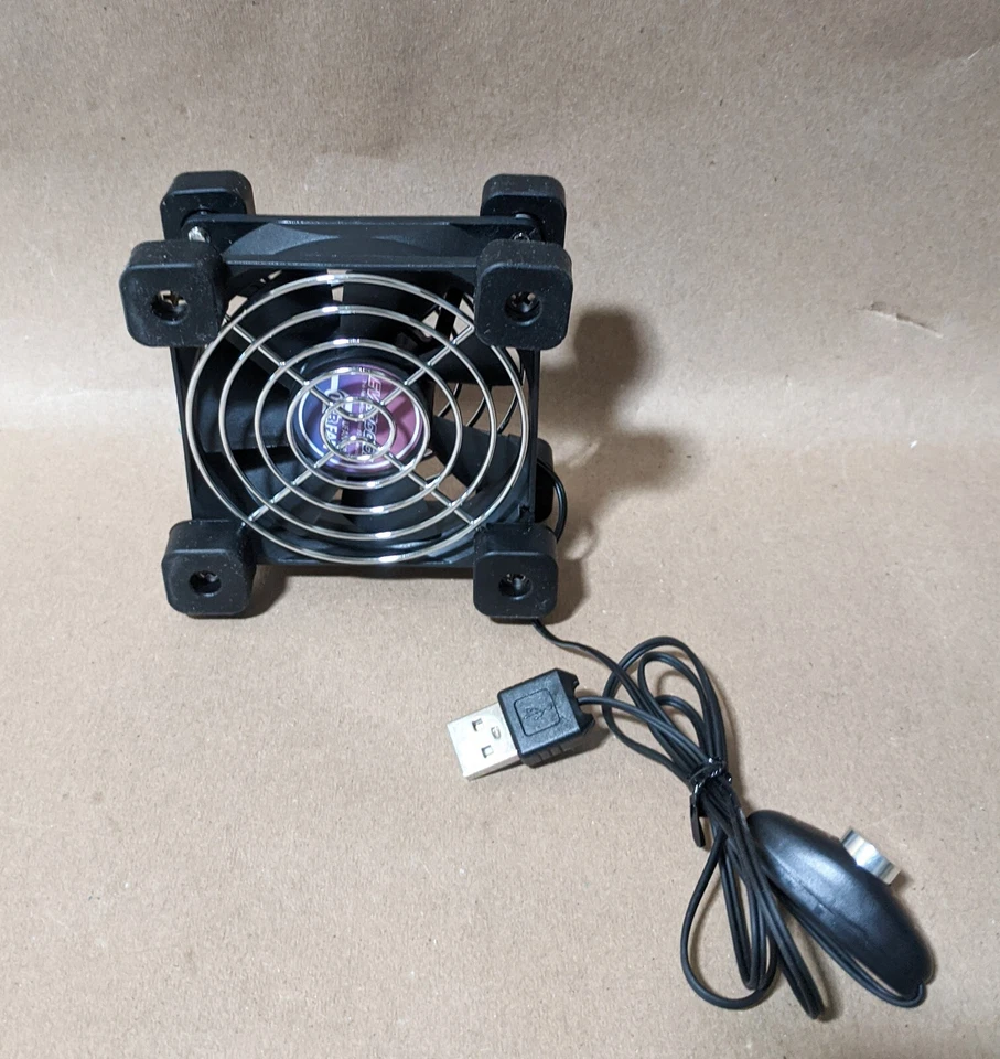 Evercool 80mm USB Powered 2-Speed 5V Wireless Router, NUC, & AMP Cooling Fan - Image 3 of 4