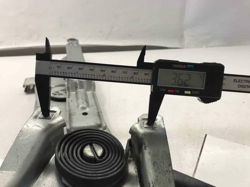 2000 SATURN S SERIES Front Power Window Regulator w/ Motor Passenger Right Used - Picture 9 of 21