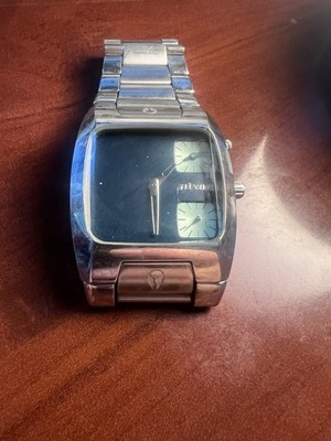 RARE VINTAGE NIXON  COUNT IT  BLUE FACE W GREEN DIALS