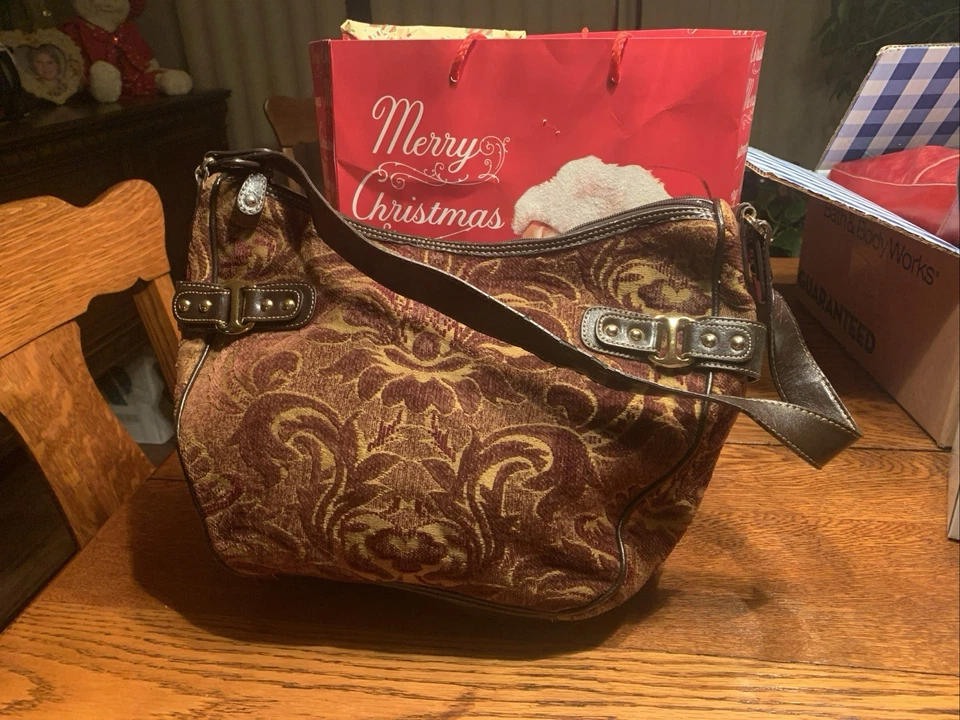 Etienne Aigner Women's Vintage Hobo Shoulder Bag - Image 2 of 4