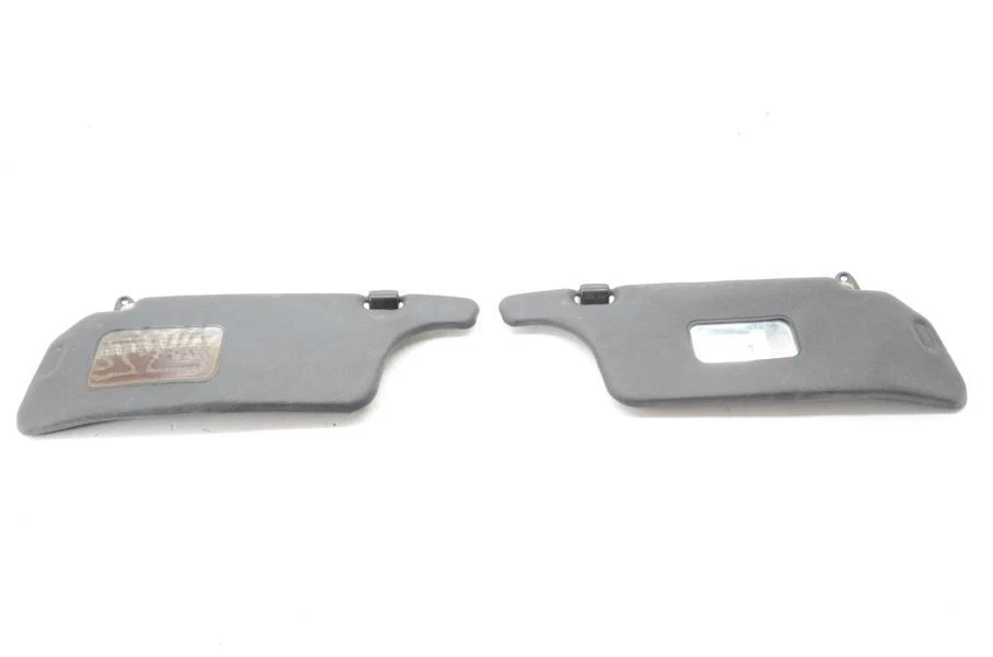 1989-1991 Mazda Rx7 13B Vert 15x4 Driver and Passenger Set of Black Sun Visors Foto 4 de 4