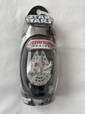 STAR WARS DRUCKGUSS TITANIUM SERIE. MILLENNIUM FALKE. NEU. VERSIEGELT.