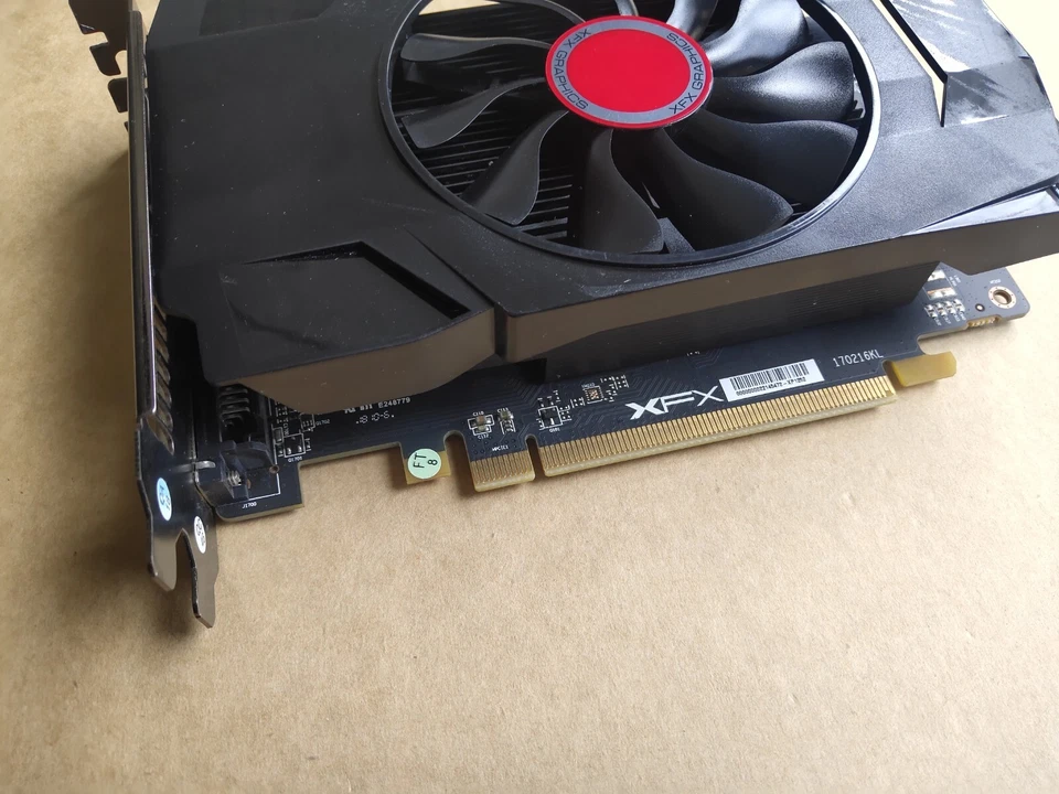  XFX AMD Radeon RX550 GDDR5 4GB 640SP Card Graphics Video Card DP DVI HDMI - Image 3 of 4