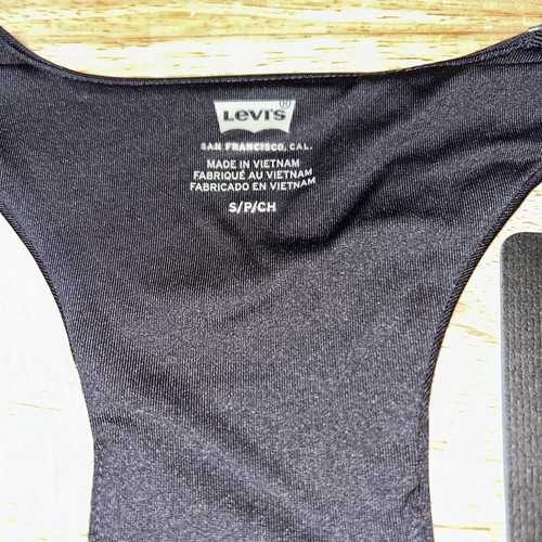 Levi's Women's GRAPHIC RACER TANK TOP Size Small Black NWT - Picture 2 of 5