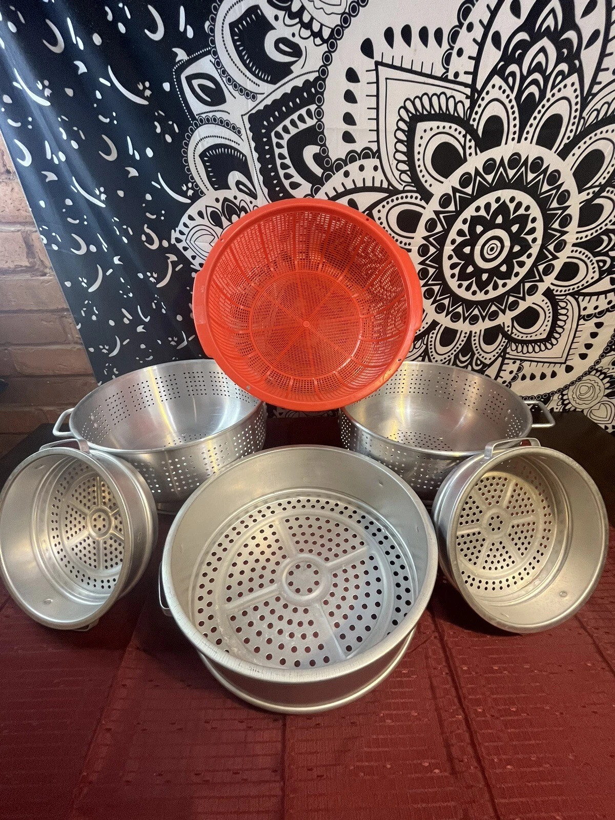 Colanders 16 Inch Xtra Large Steamers/ Strainers Lot - Excellent Condition
Opens in a new window or 