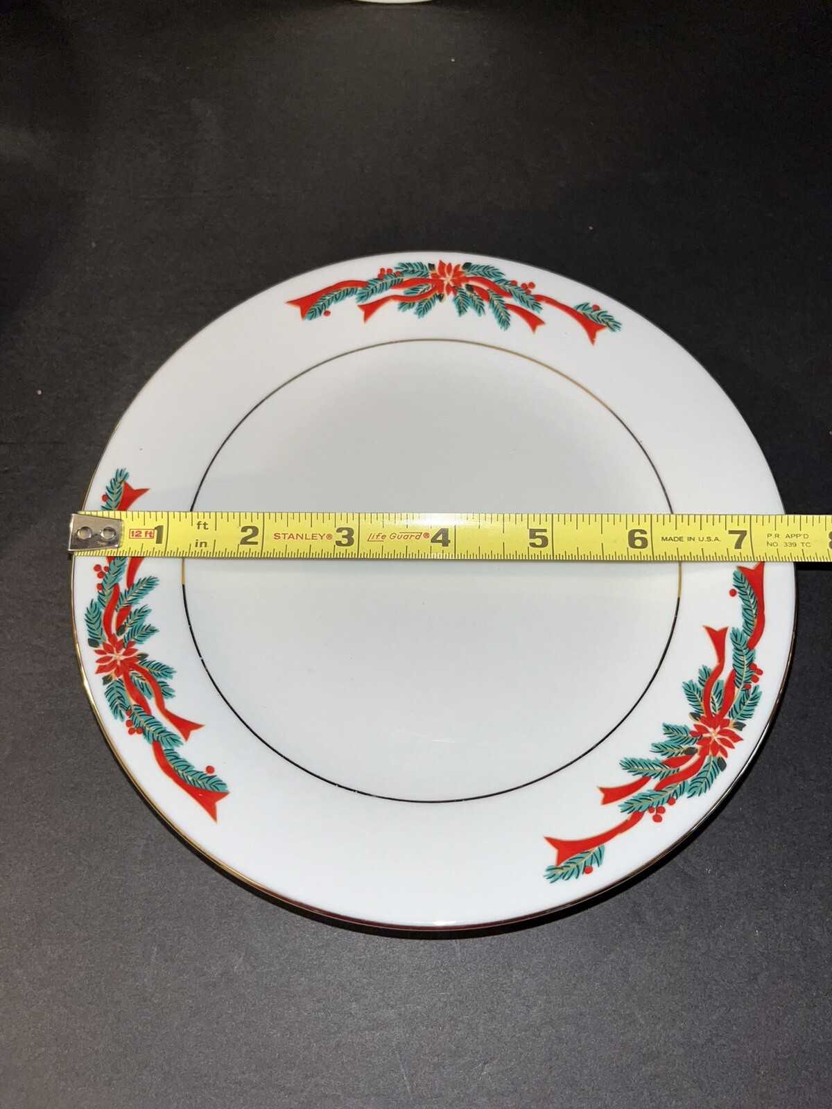 POINSETTIA & RIBBONS 8 Pc Plate Set Christmas 4 - 10.5” Dinner & 4 -7.5” Dessert