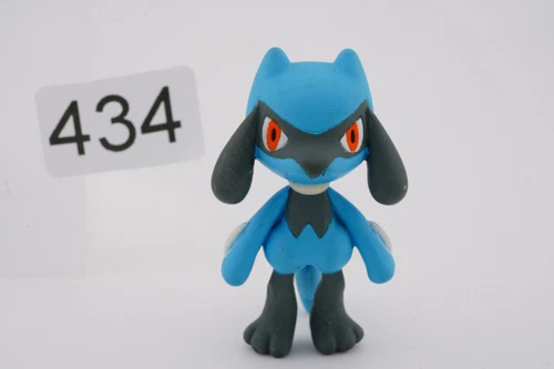 Riolu Tomy figure vintage pokemon