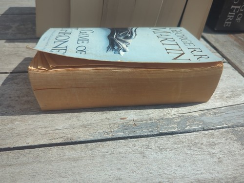 A Song of Ice and Fire, 7 Volumes: by George R.R. Martin Boxed Plus Westeros Map - Picture 12 of 23