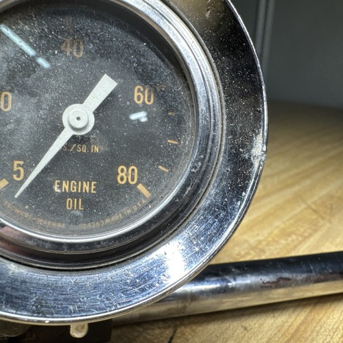 Stewart Warner Vintage Oil Pressure Gauge 0-80 psi 826363 W/Handlebar Mount - Picture 3 of 14