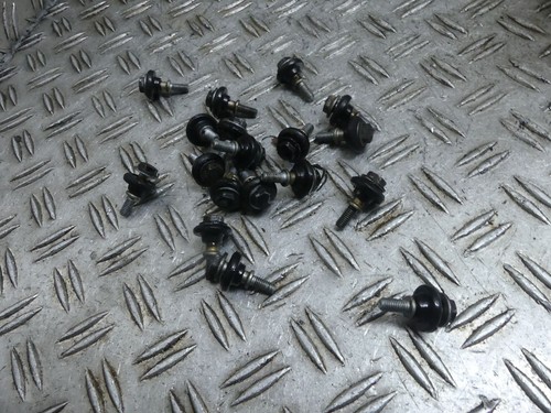 BMW k75 EZ:95 Ventildeckelschrauben Motordeckel Zylinderkopf 65744