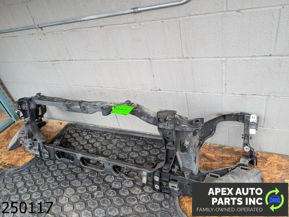 OEM 2009-2012 Dodge Ram 1500 5.7L RADIATOR CORE SUPPORT Foto 2 de 4